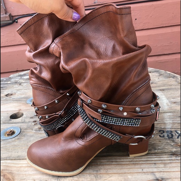 TREWQ woman’s booties - Picture 2 of 11